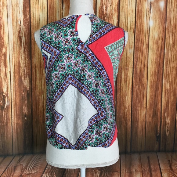 Renee C. LG Boho Keyhole Aztec Sleeveless Blouse - Picture 2 of 7